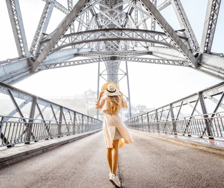 Walking bridge